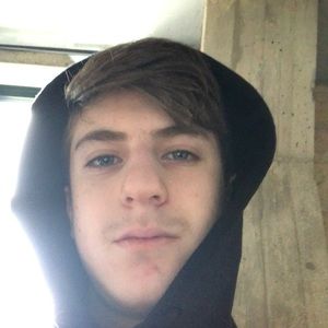 Meet your Posher, Adam